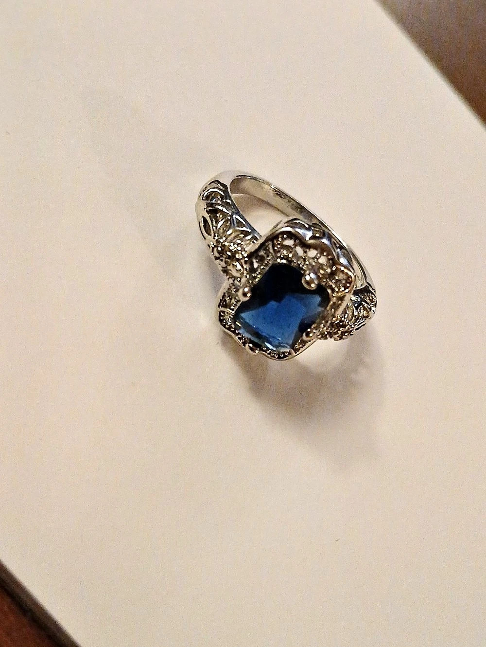 Sparkly Deep Blue Stone Statement Silver Tone Ring Size 8